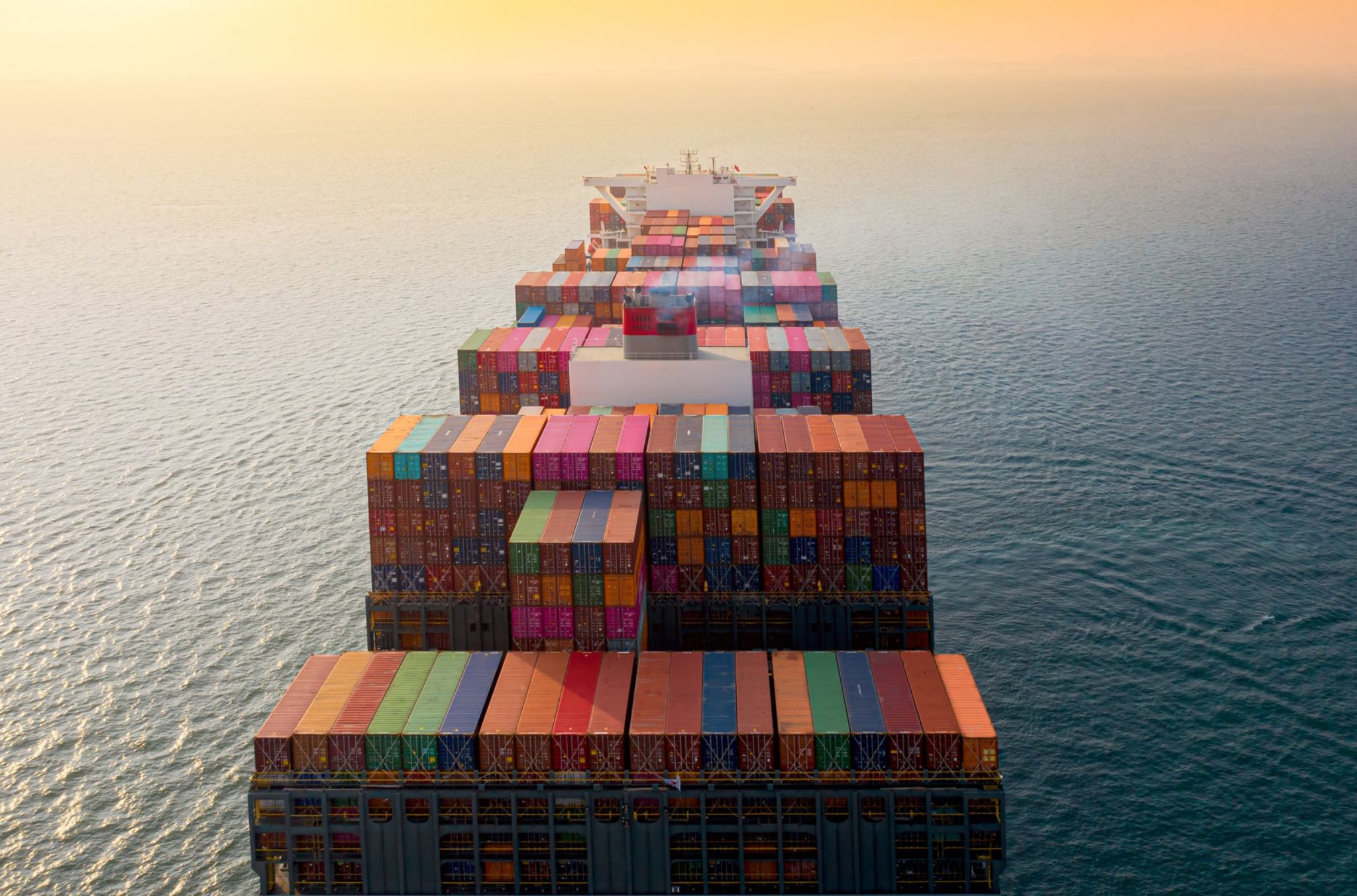 Ezy Shipping Hero Background